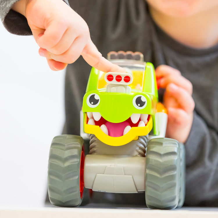 Wow | Mack Monster Truck 1+