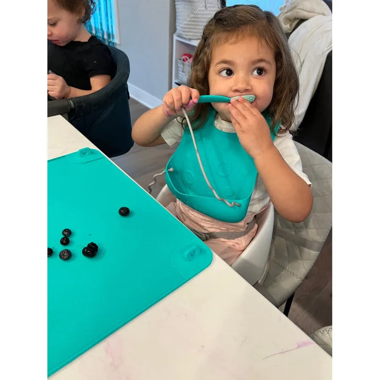 Busy Baby | Bungee Bib & Utensil Set Spearmint