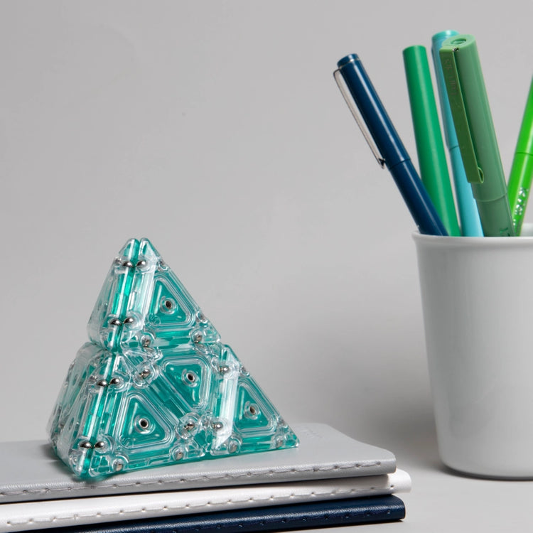 Geode | Pryamid Aqua