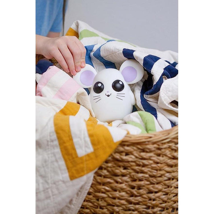 Hide 'N Squeak Mouse | 4+