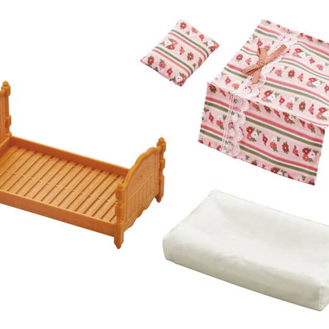 Calico Critters® Bed & Comforter Set