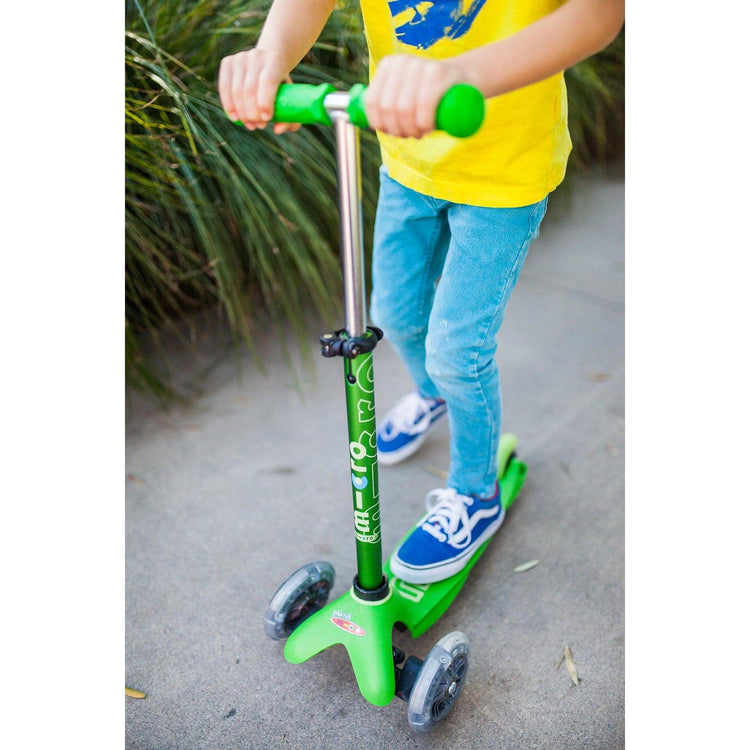 Deluxe Mini Led Micro Scooter |Purple