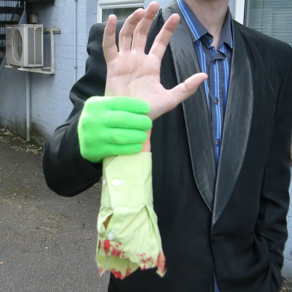 Marvin's Wicked Pranks | Living Hand 6+ - 2