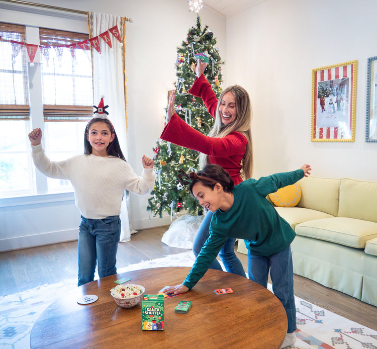 Santa Shuffle A Christmas Card Game 7+ - 5