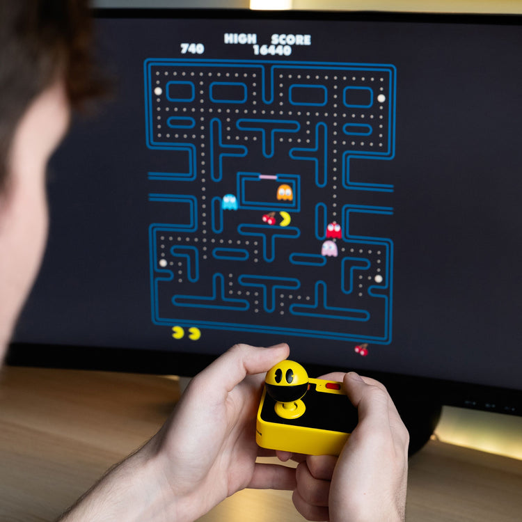 Pac - Man Plug and Play
