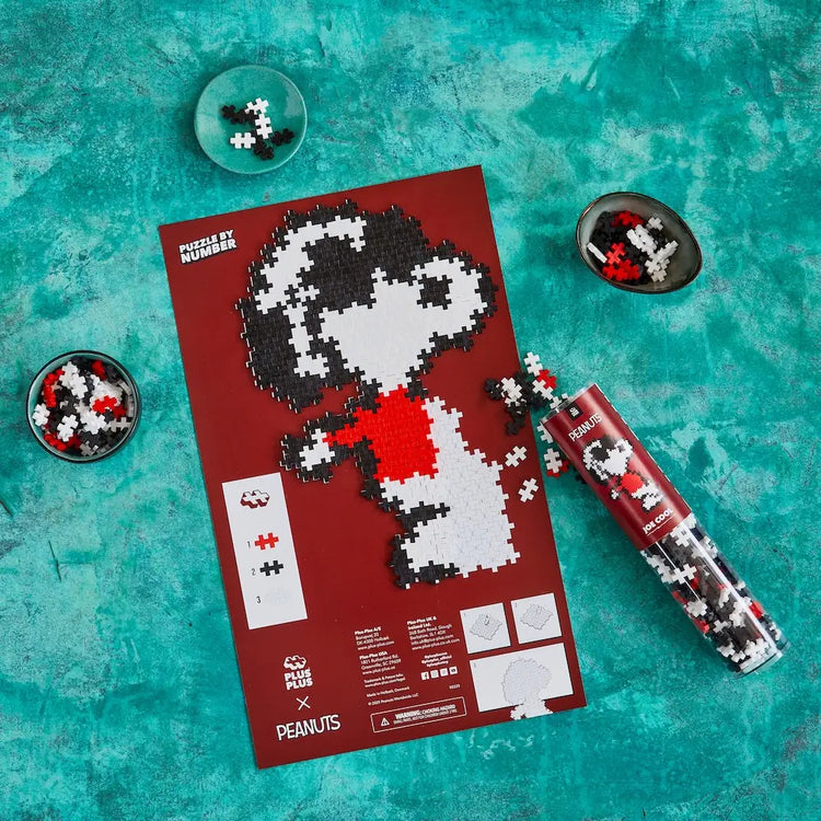 Plus Plus | Peanuts Puzzle by Number | Joe Cool
