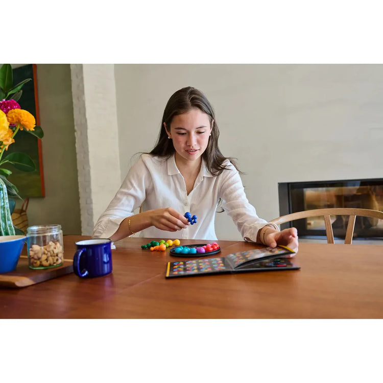 IQ Deluxe | Circle Single Player Game Ages 14+