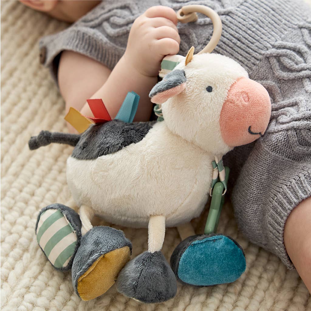 Cow Itzy Friends Link & Love Activity Plush 0+ - 10