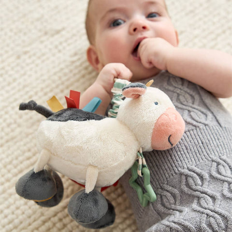 Cow Itzy Friends Link & Love Activity Plush 0+ - 1