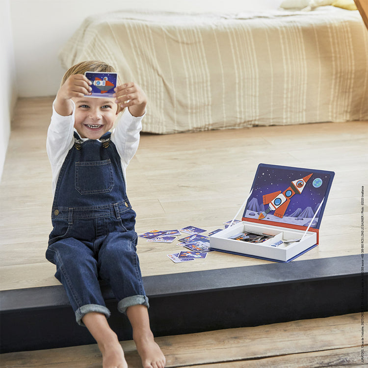 Magneti Book | Cosmos Playset 3+ - 4