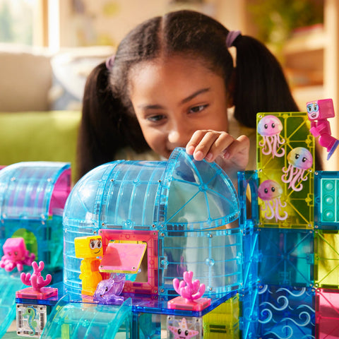 MAGNA-TILES Undersea Adventure 58-piece magnetic building set