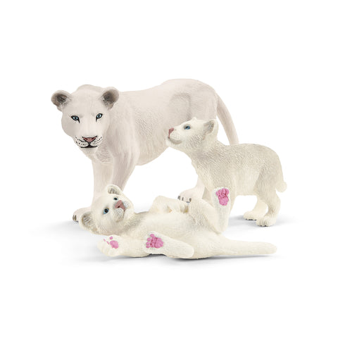 Lion Mother With Cubs 42505