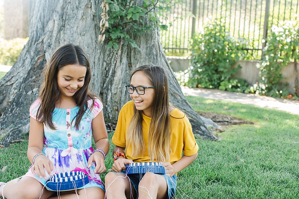 Friendship Bracelet Maker Kit, Make Bracelet Craft Toys for Girls Ages 8 to  12